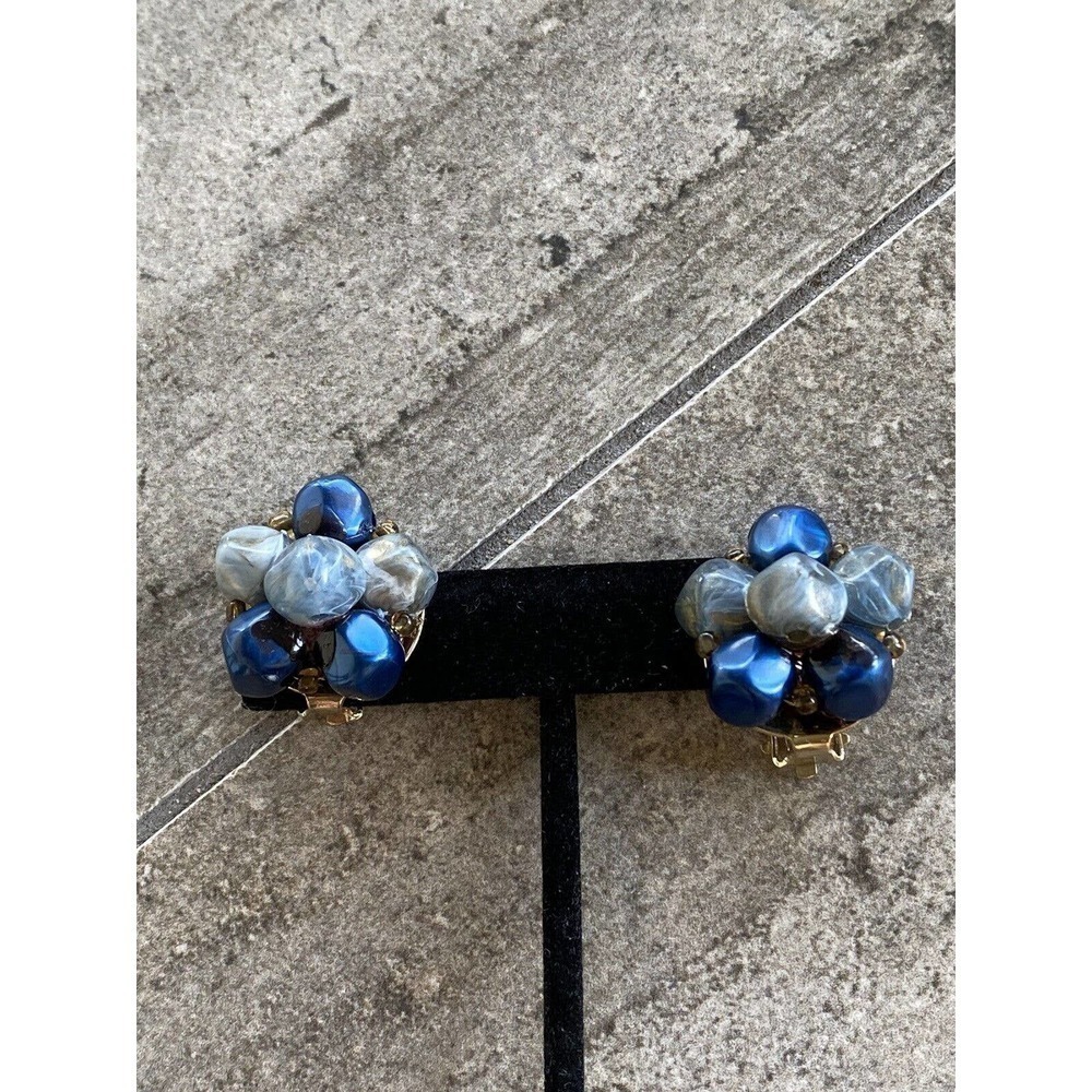 Lisner Clip Ons Earrings Vintage Blue Beads Gold Tone 50s